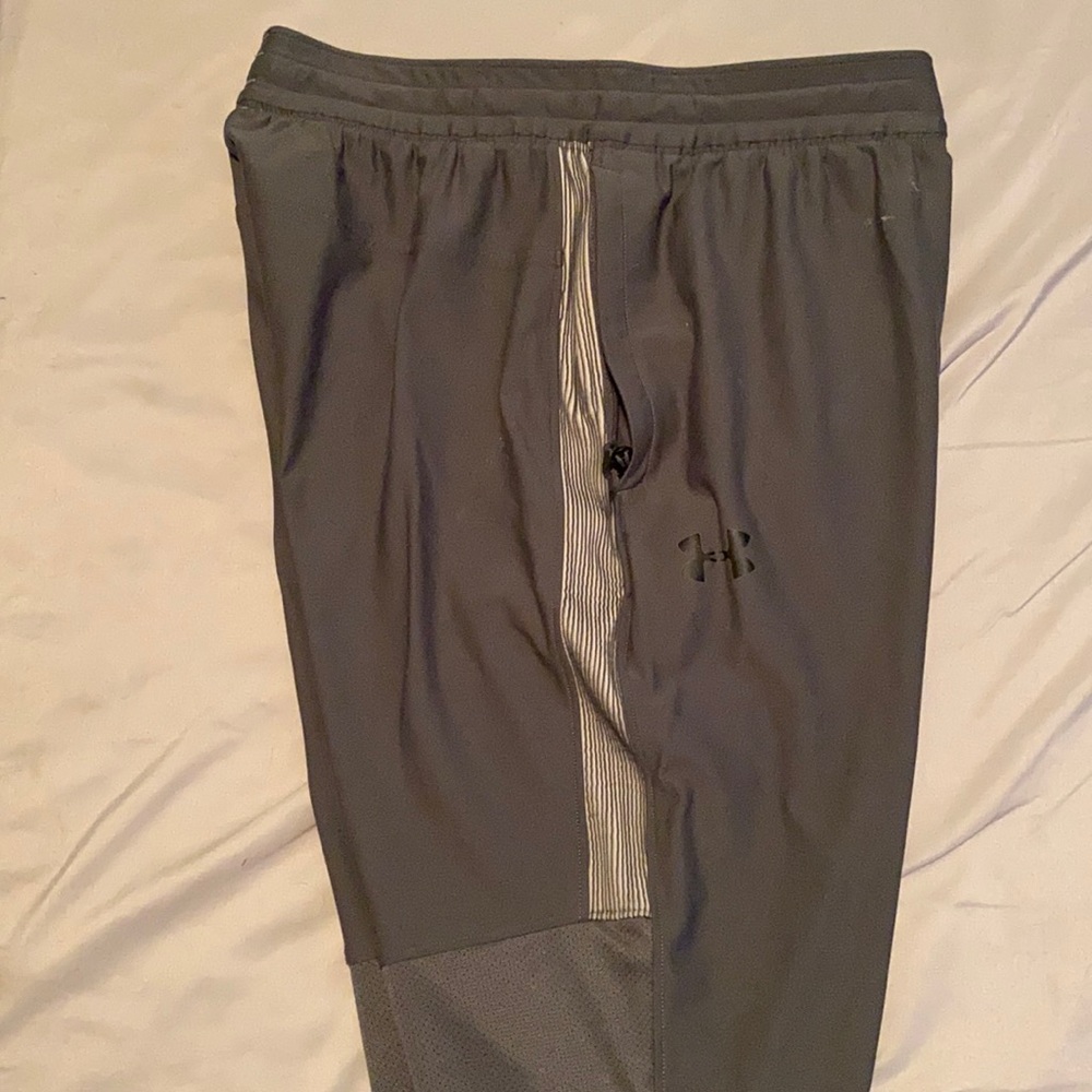 Men’s Under Armour fitted Sweat Pants